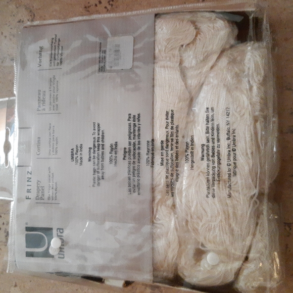 COPY - Umbra Frinz Window Curtain - Picture 3 of 4